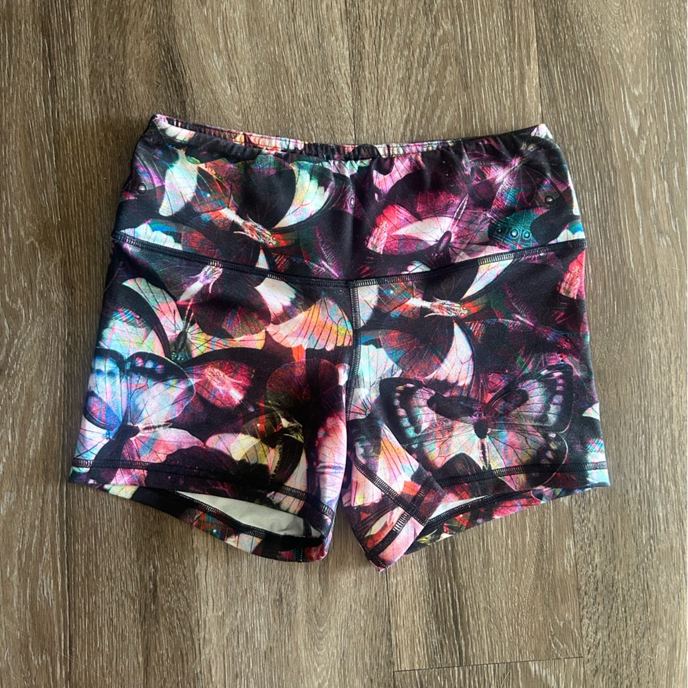 Fleo Shorts